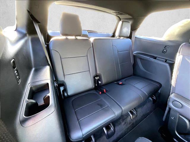 Certified 2023 Chevrolet Traverse High Country image 30