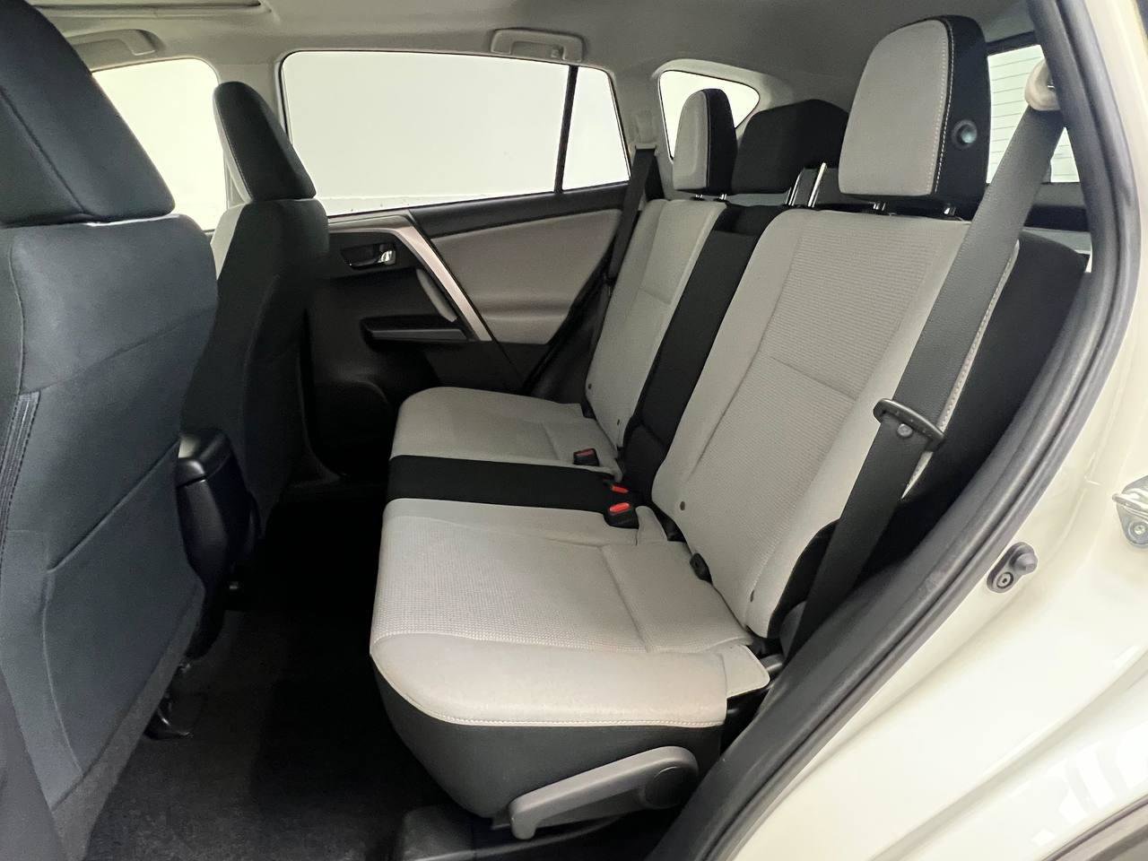 Used 2018 Toyota RAV4 XLE w/ Plus Extra Value Package image 10