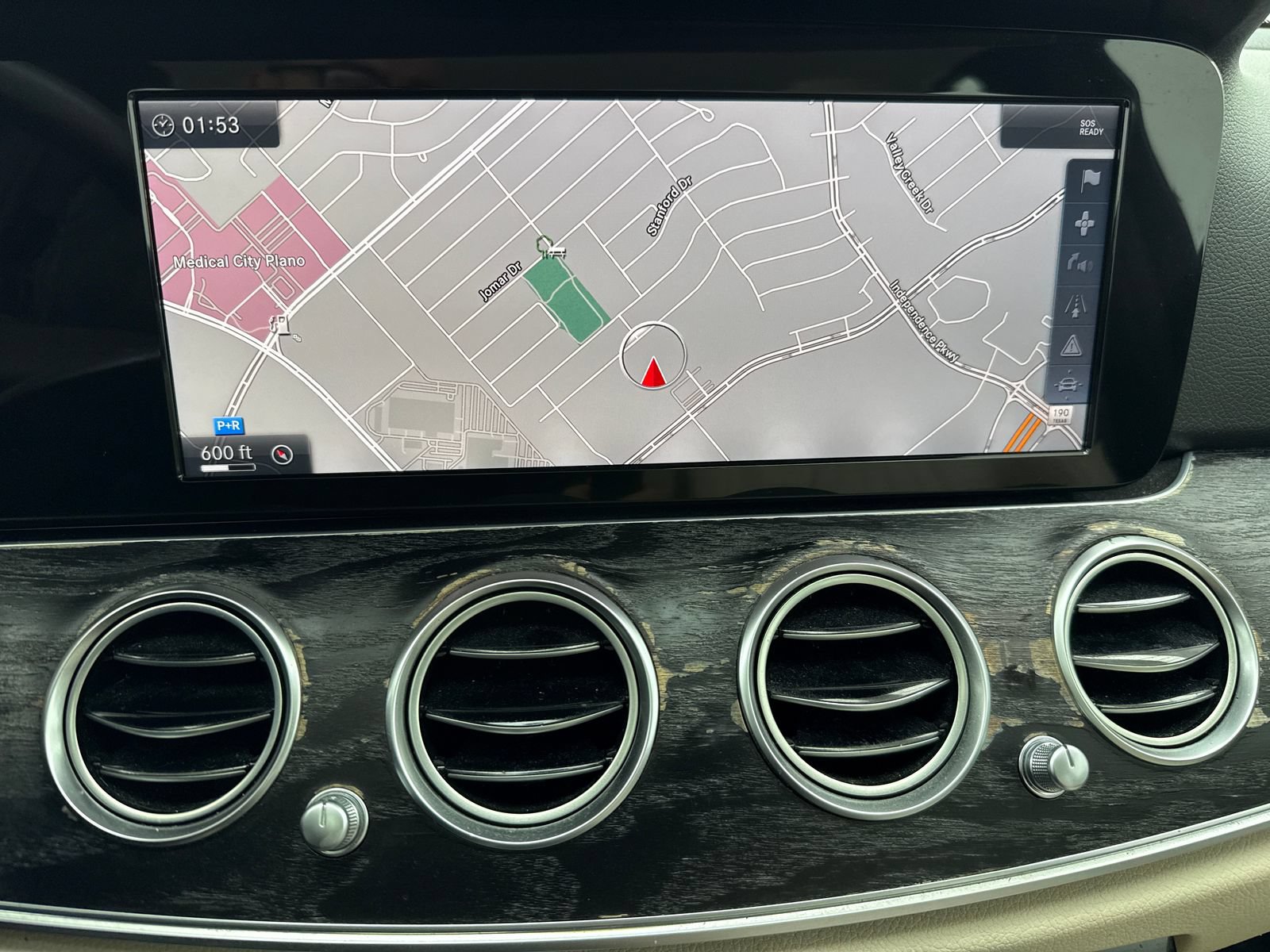 Used 2017 Mercedes-Benz E 300 4MATIC image 25