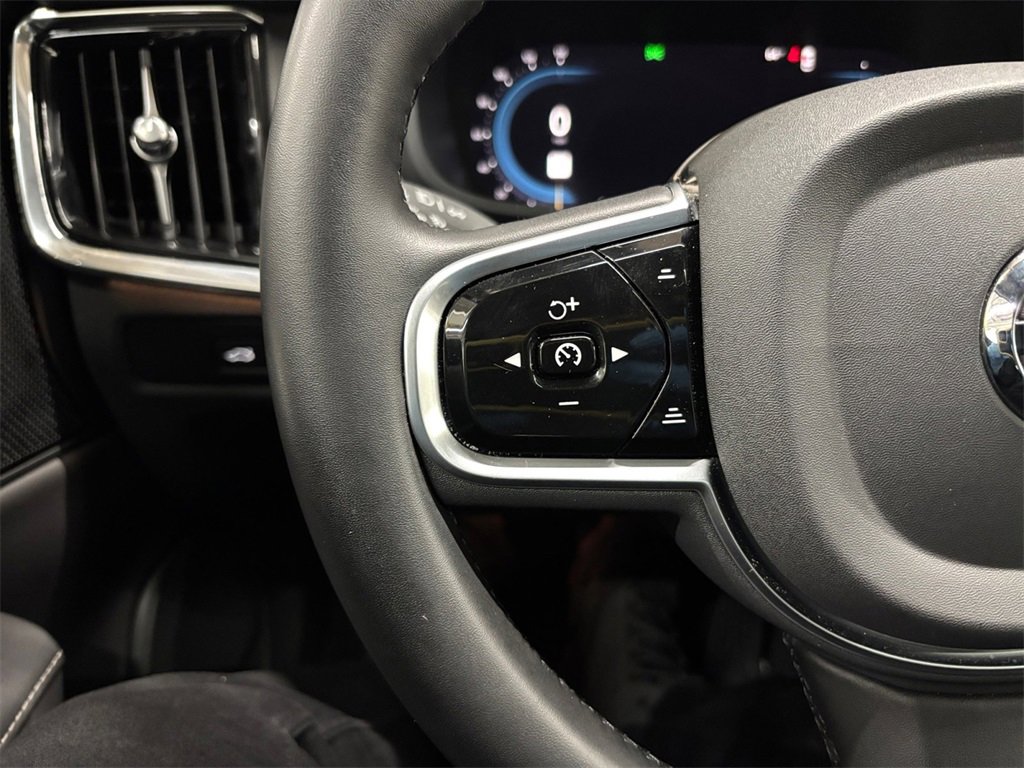 Certified 2024 Volvo S90 T8 Ultimate image 27