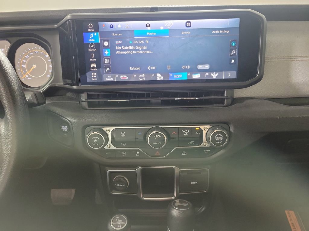 Used 2024 Jeep Wrangler Sport AWD/4WD image 16