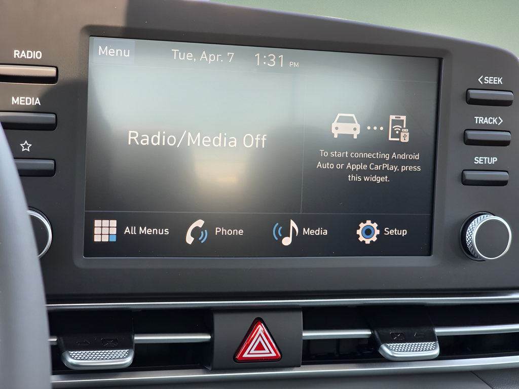New 2026 Hyundai Elantra Sport FWD image 19