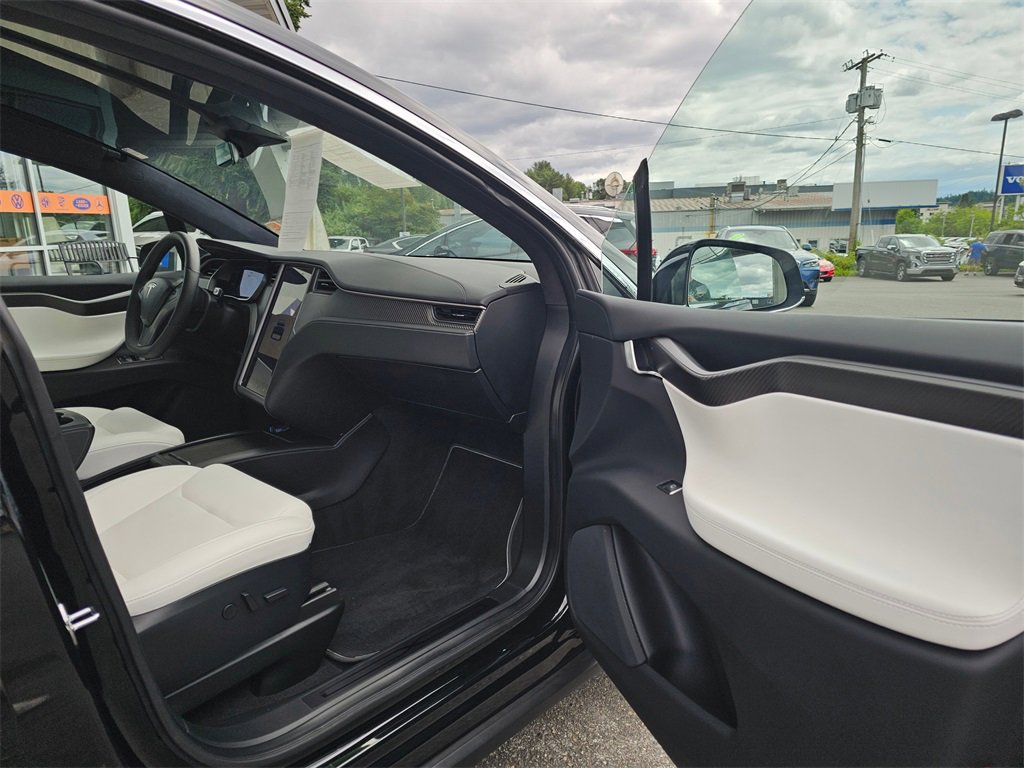 Used 2020 Tesla Model X Performance image 13