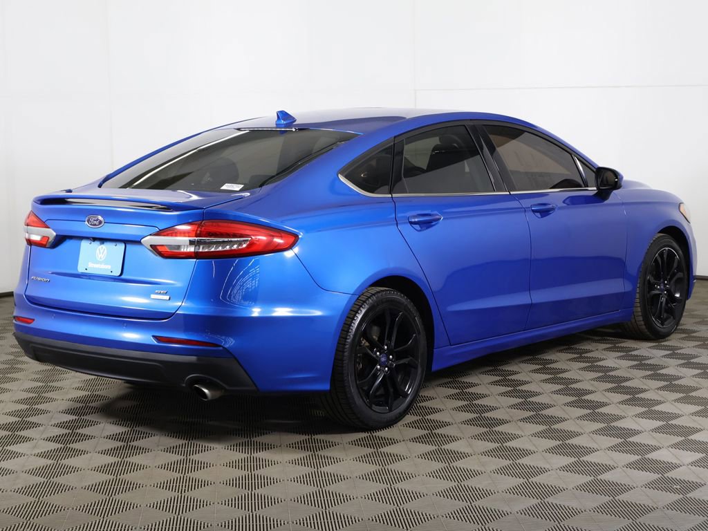 Used 2020 Ford Fusion SE w/ Equipment Group 151A image 9