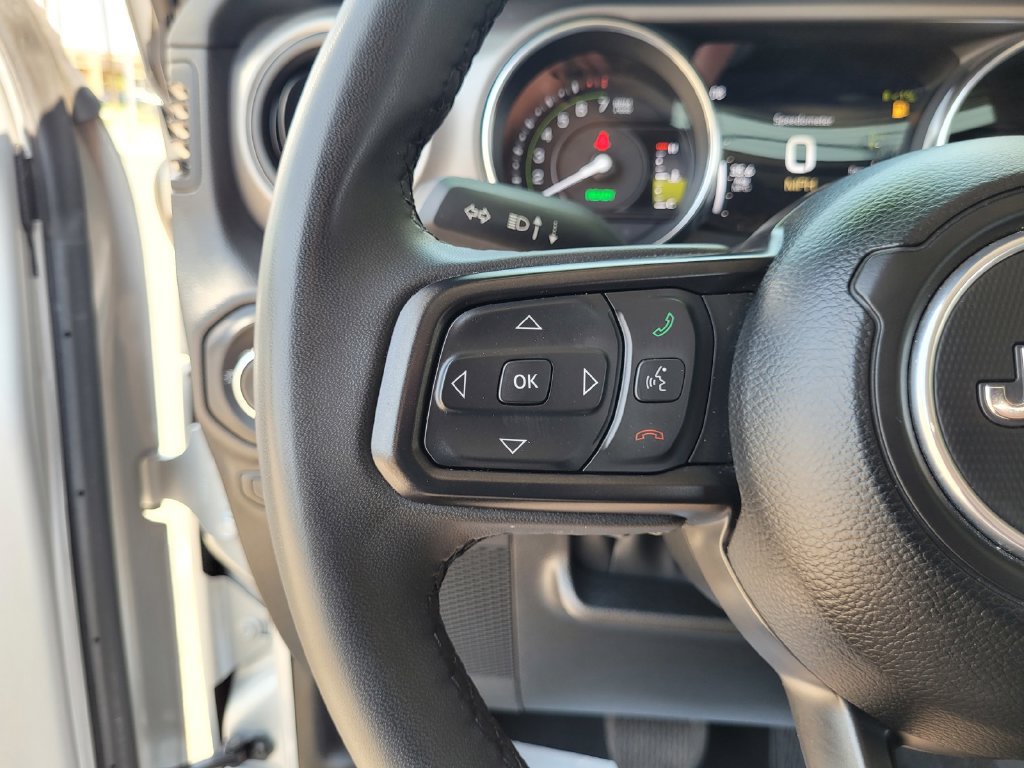 Used 2023 Jeep Wrangler Unlimited AWD/4WD image 27