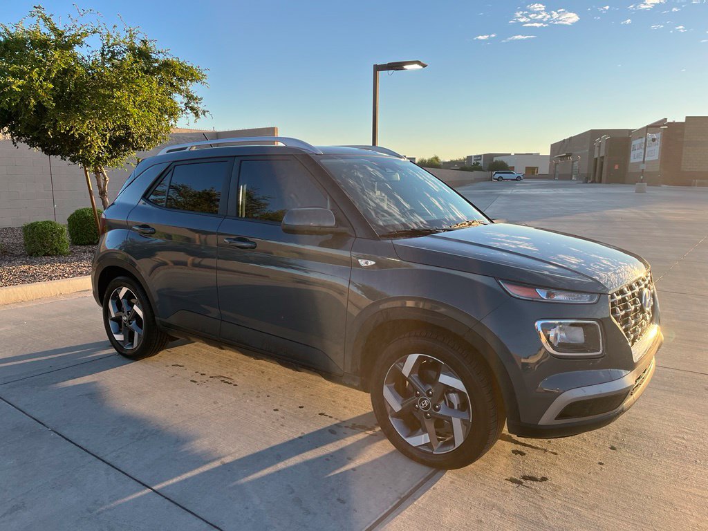 Used 2026 Hyundai Venue SEL FWD image 4