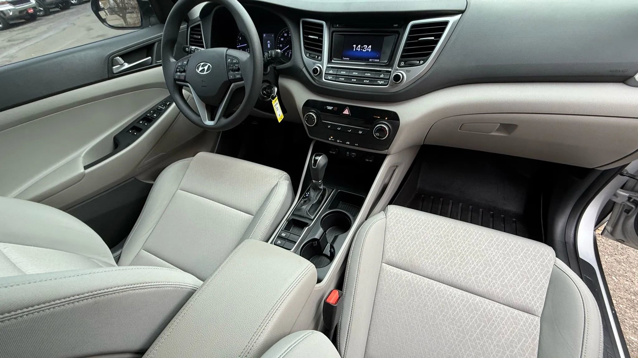 Used 2017 Hyundai Tucson SE image 36