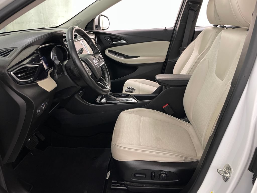 Certified 2020 Buick Encore GX Preferred w/ Sport Touring Package AWD/4WD image 7