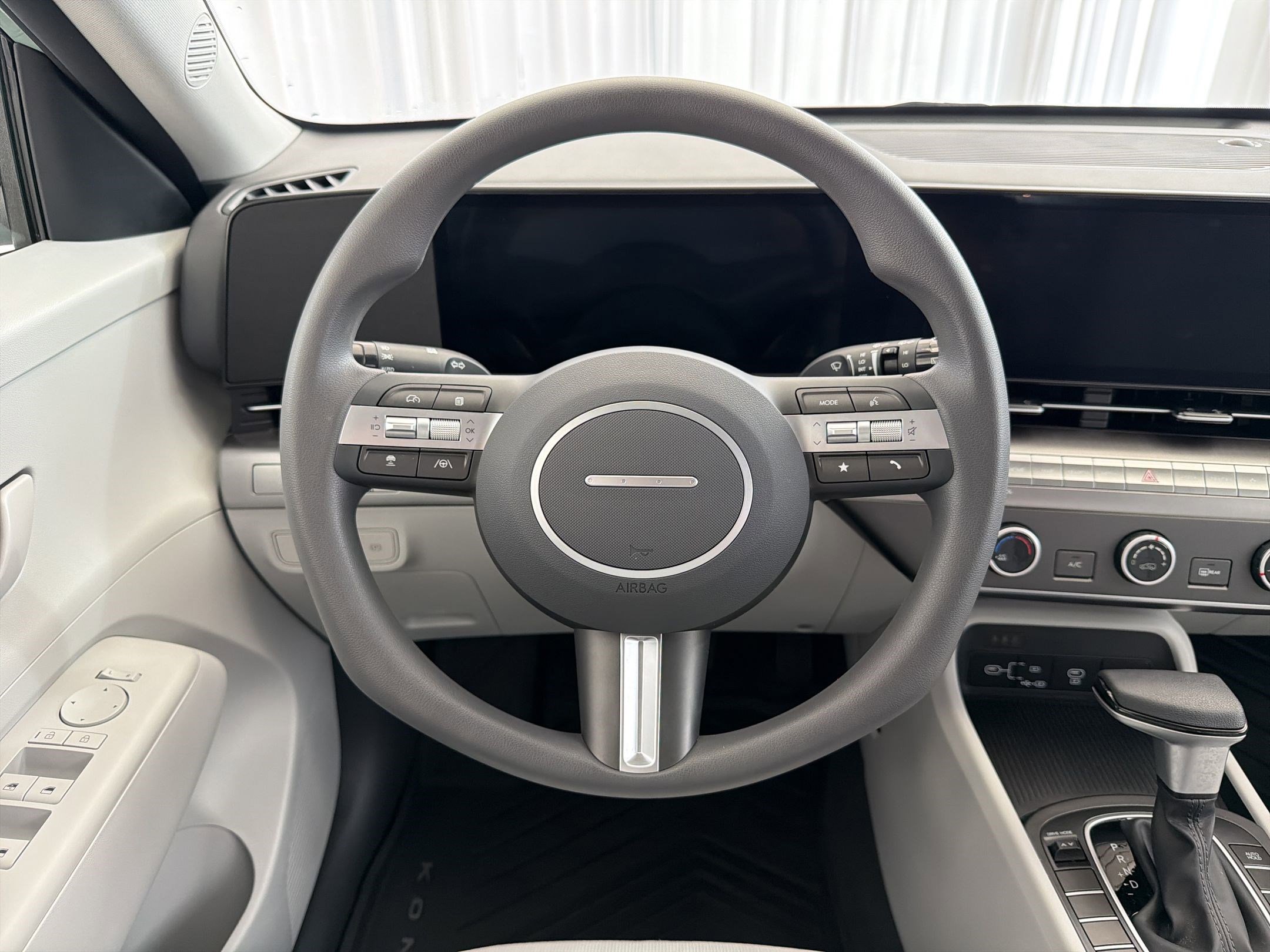 Used 2026 Hyundai Kona SE image 22