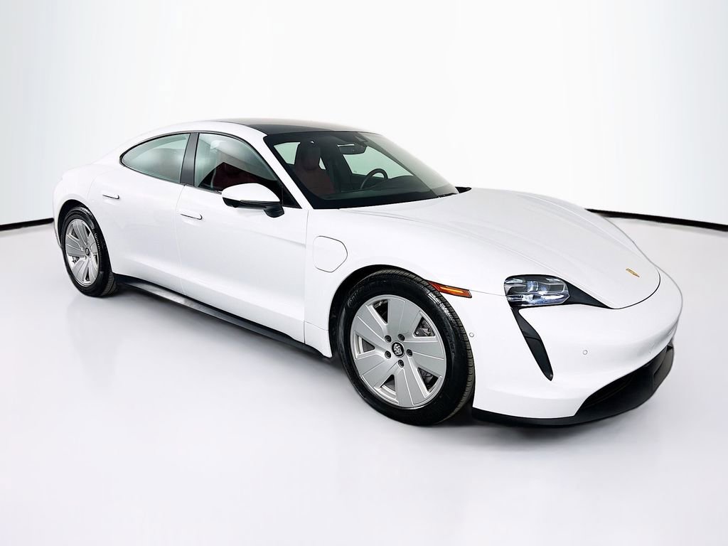 Certified 2022 Porsche Taycan image 7