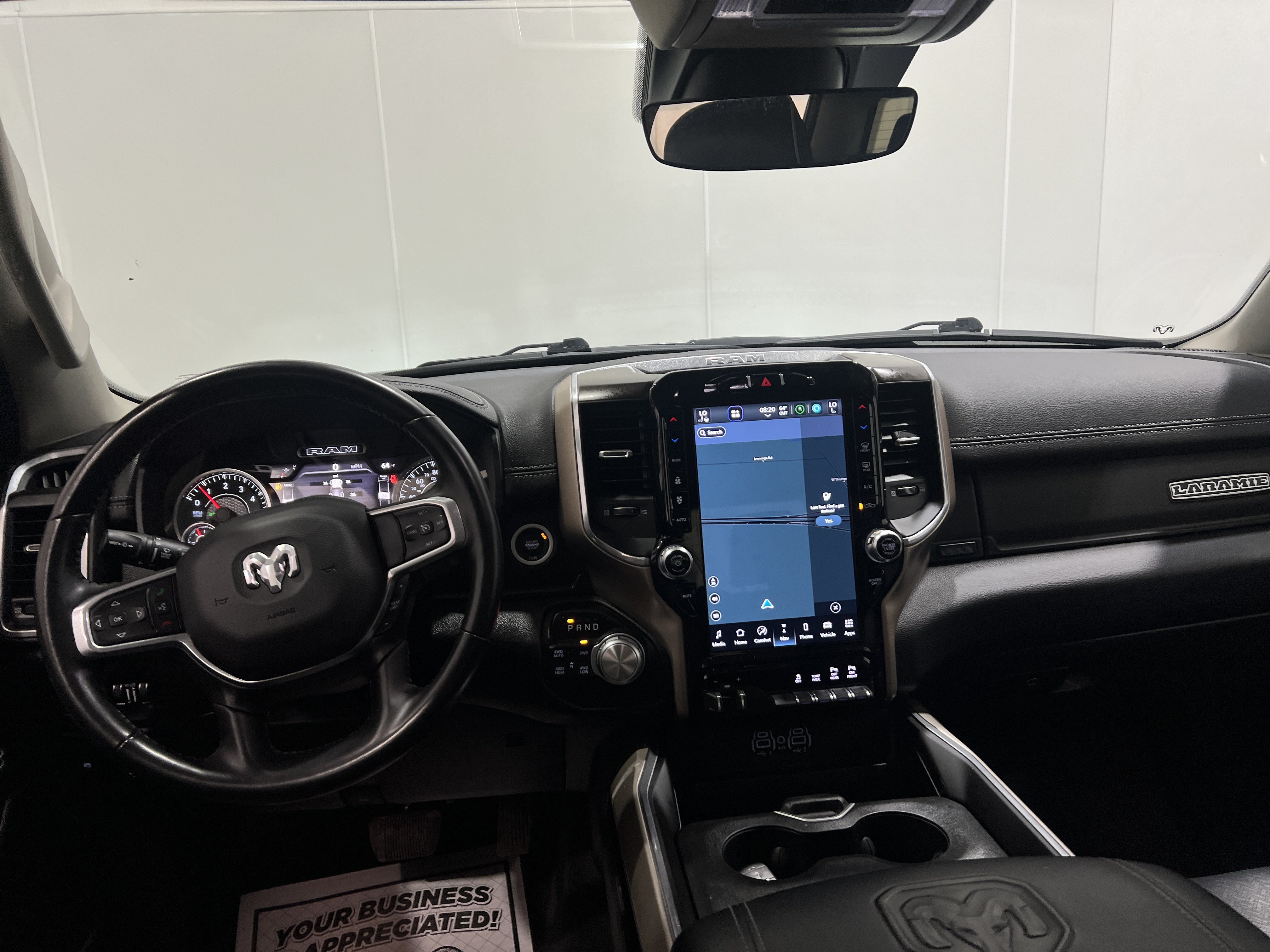 Used 2022 RAM 1500 Laramie AWD/4WD image 15