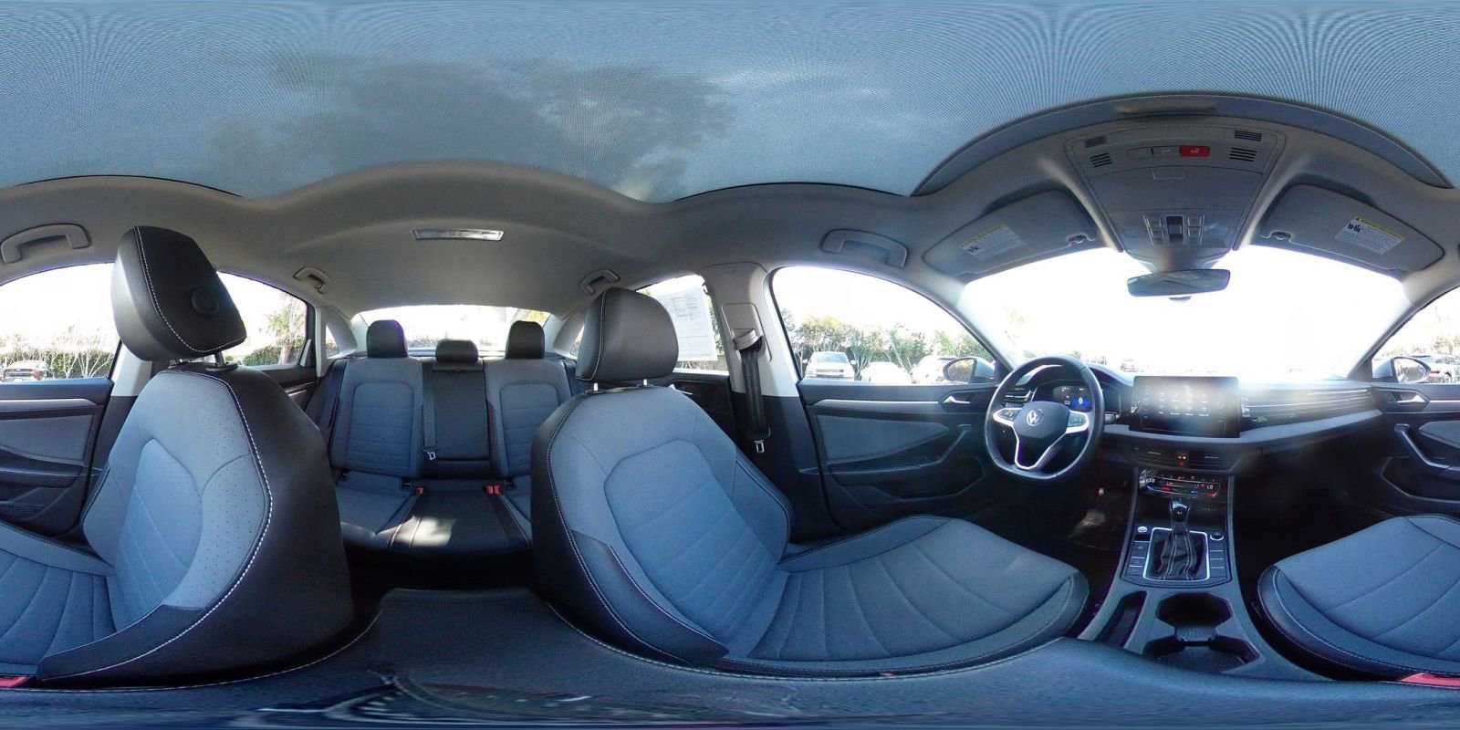 Used 2025 Volkswagen Jetta SE image 43