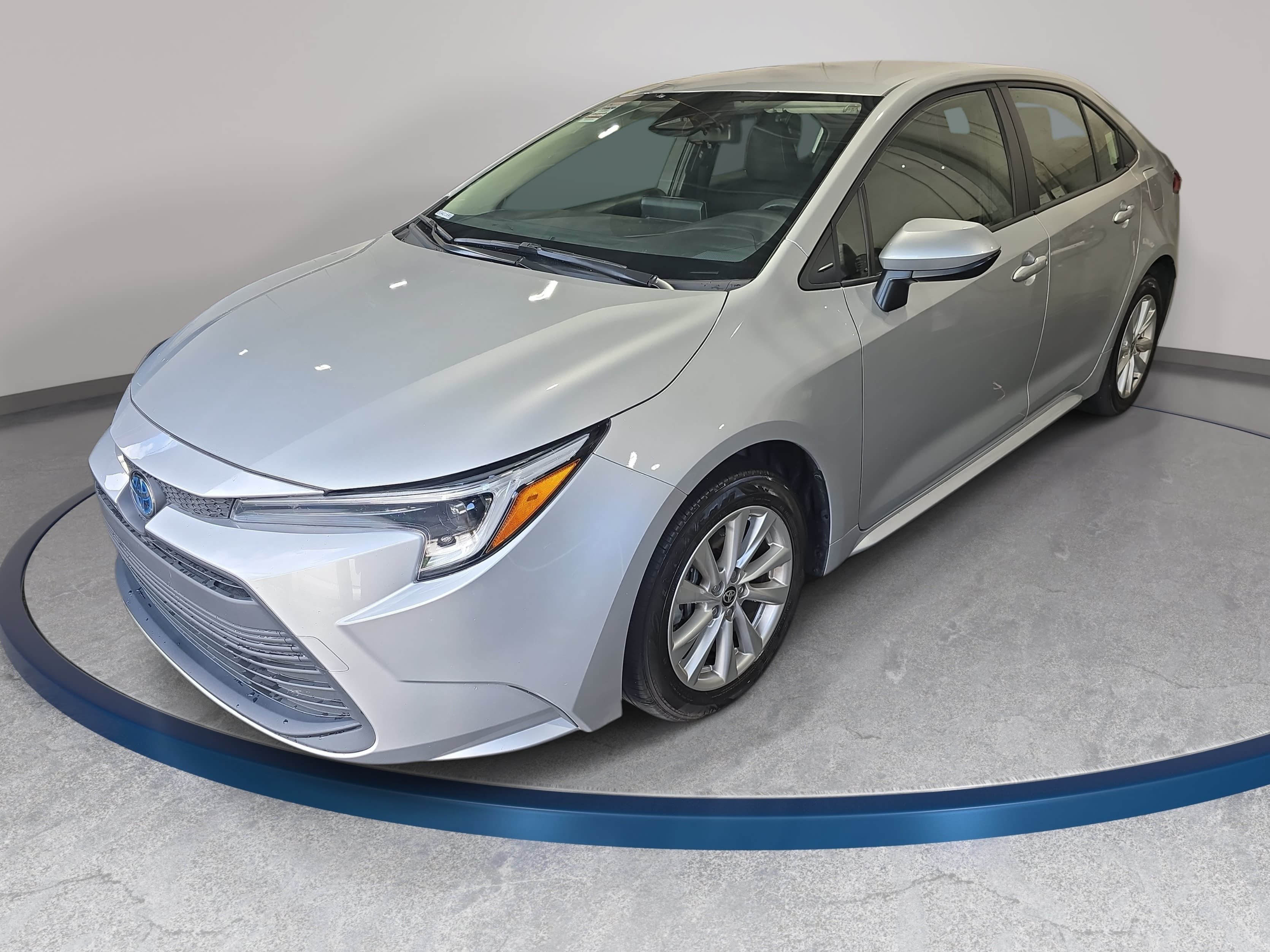 Used 2025 Toyota Corolla LE w/ LE Premium Package FWD video 1
