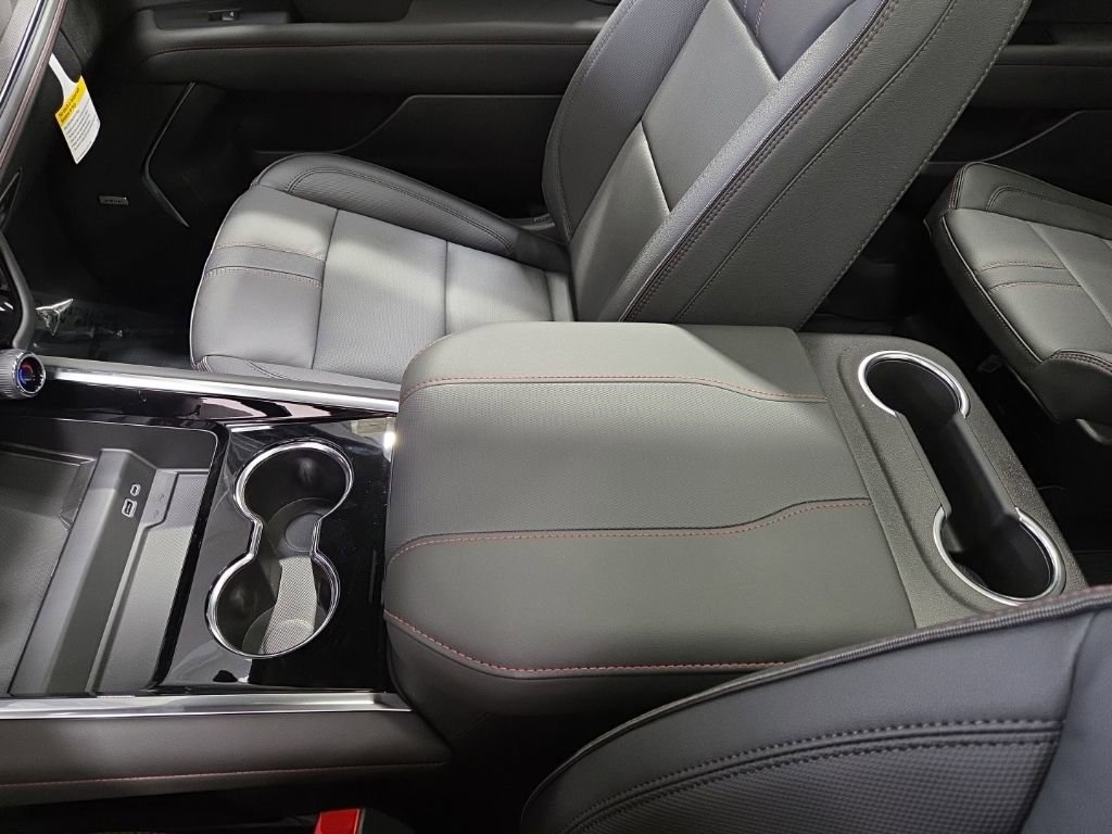 New 2026 Chevrolet Suburban RST image 26