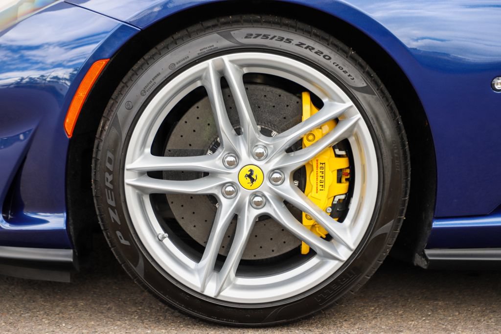 Used 2021 Ferrari 812 GTS RWD image 16