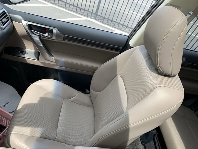Used 2023 Lexus GX 460 Premium w/ Premium Package AWD/4WD image 31