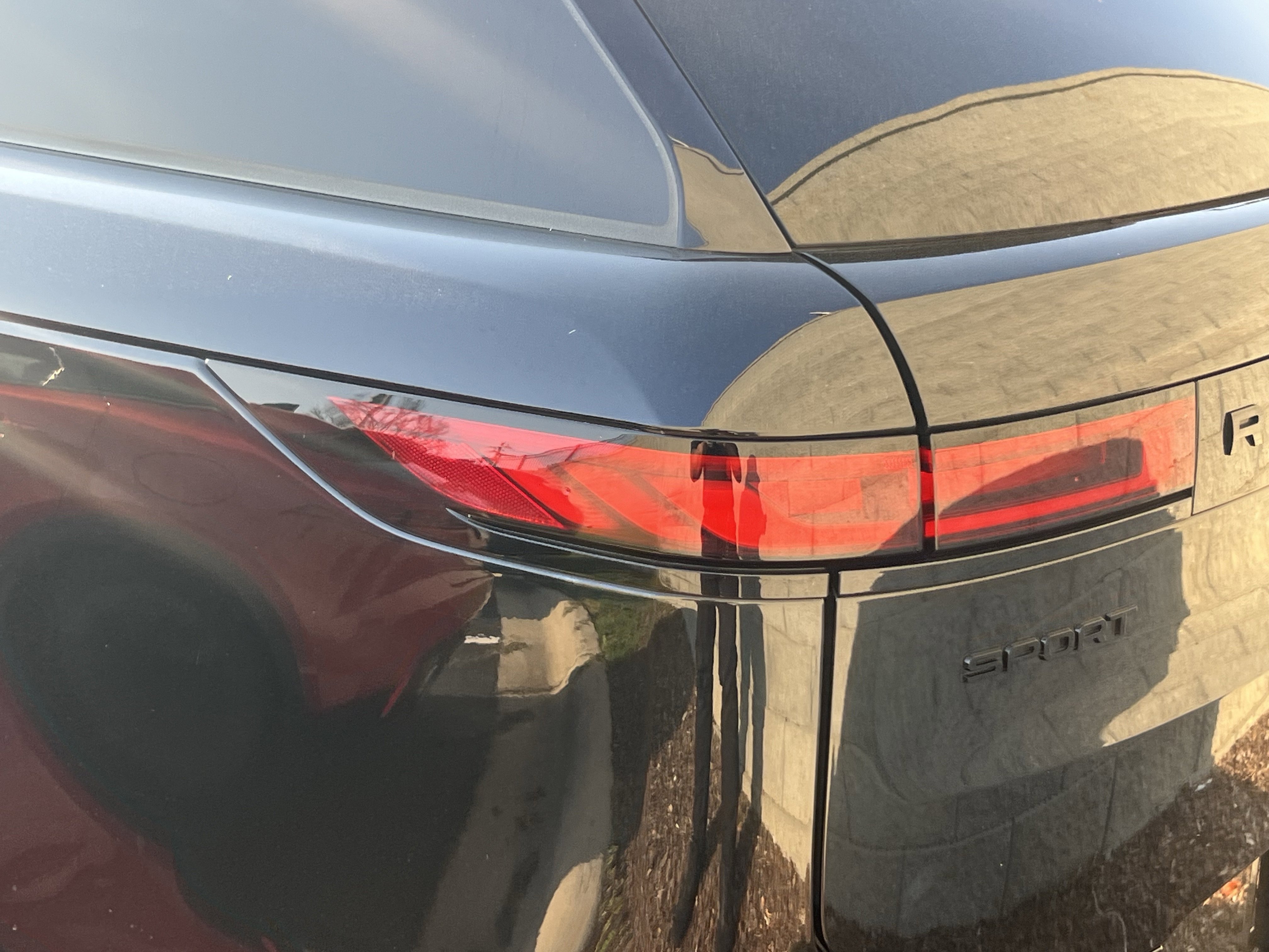 Used 2023 Land Rover Range Rover Sport SE Dynamic image 30