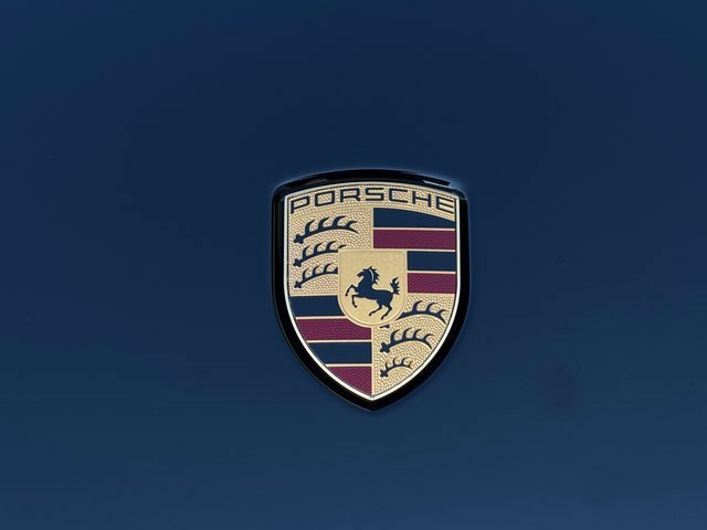 Certified 2023 Porsche Panamera Platinum Edition image 31