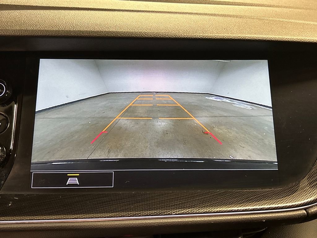 Used 2023 Buick Envision Essence image 41