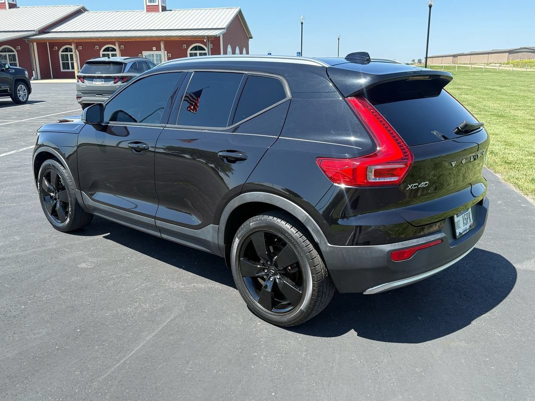 Used 2019 Volvo XC40 T5 Momentum AWD/4WD image 6