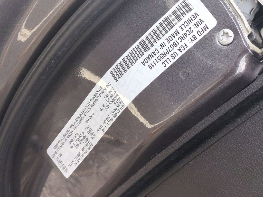 Used 2023 Chrysler Pacifica Touring-L w/ S Appearance Package image 29