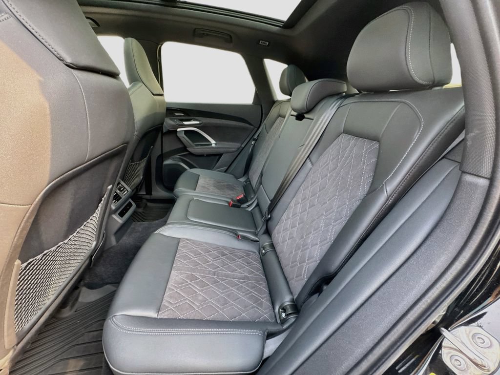 Certified 2025 Audi SQ5 Premium Plus AWD/4WD image 28