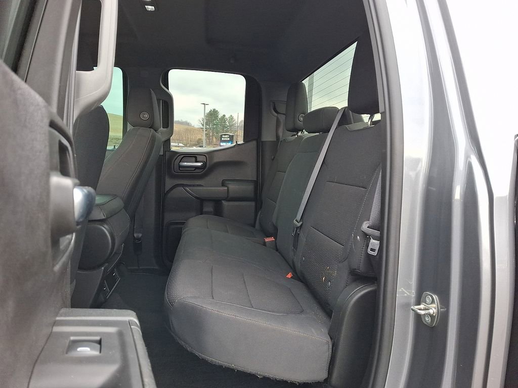 Used 2020 Chevrolet Silverado 1500 Custom w/ Custom Value Package image 10