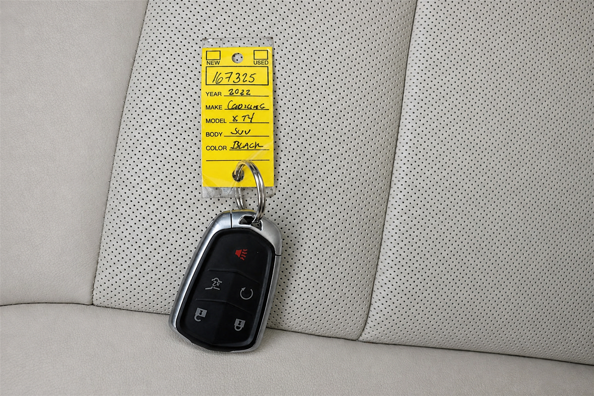 Used 2022 Cadillac XT4 Sport FWD image 45