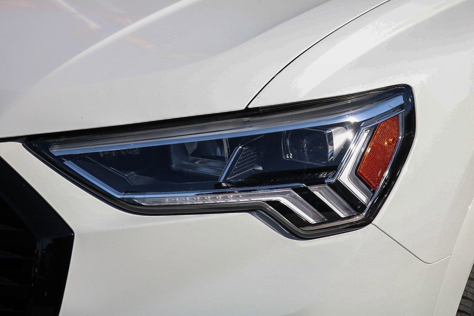 New 2025 Audi Q3 2.0T Premium Plus image 4