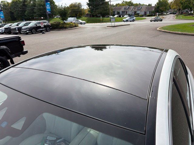 Used 2021 Mercedes-Benz E 350 4MATIC Sedan image 5