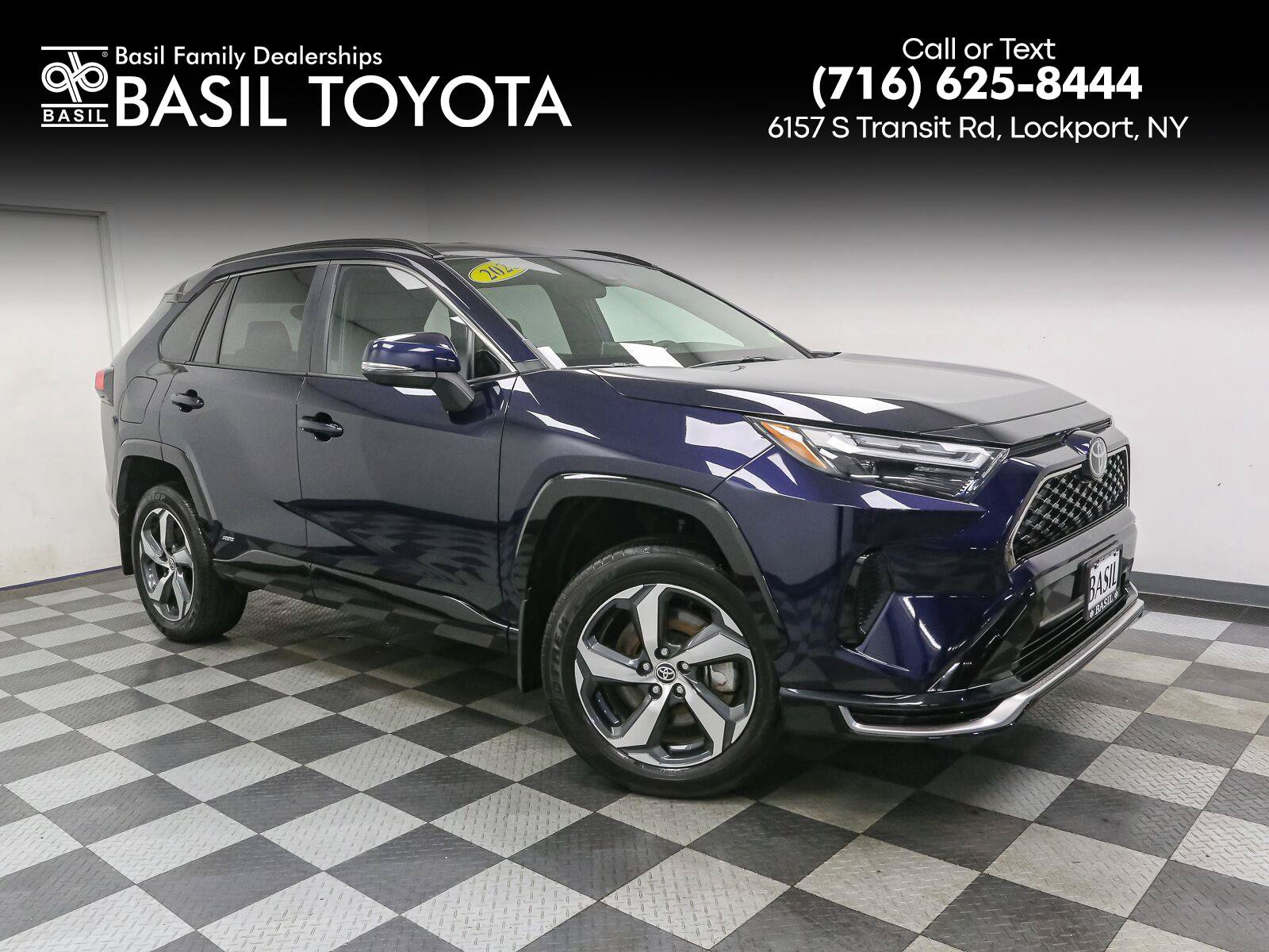 Used 2025 Toyota RAV4 SE AWD/4WD image 1