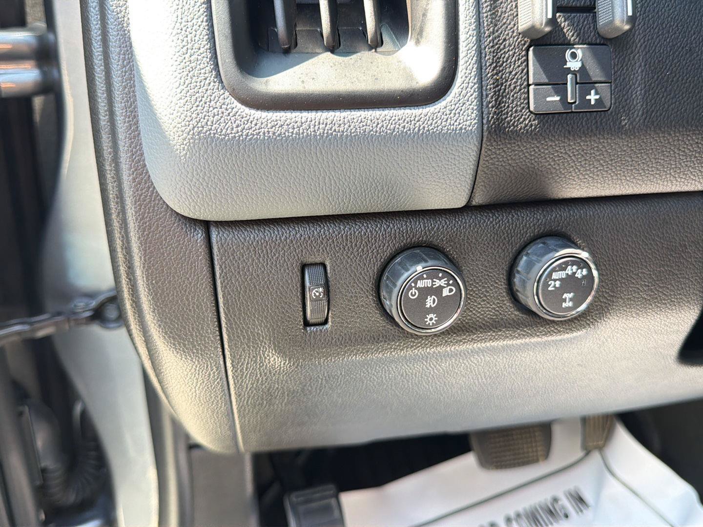 Used 2021 Chevrolet Colorado Z71 AWD/4WD image 18