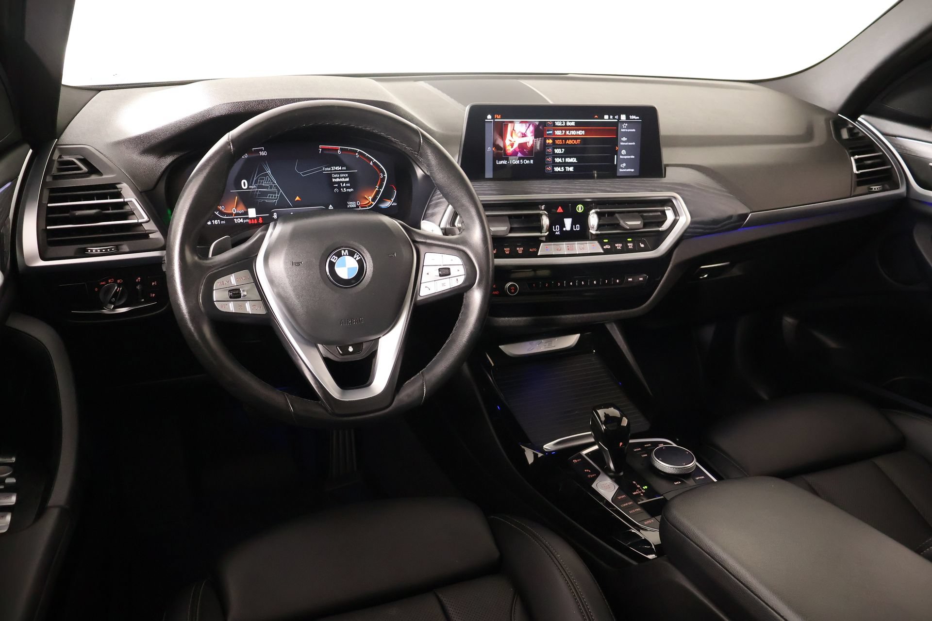 Used 2024 BMW X3 sDrive30i w/ Convenience Package RWD image 2