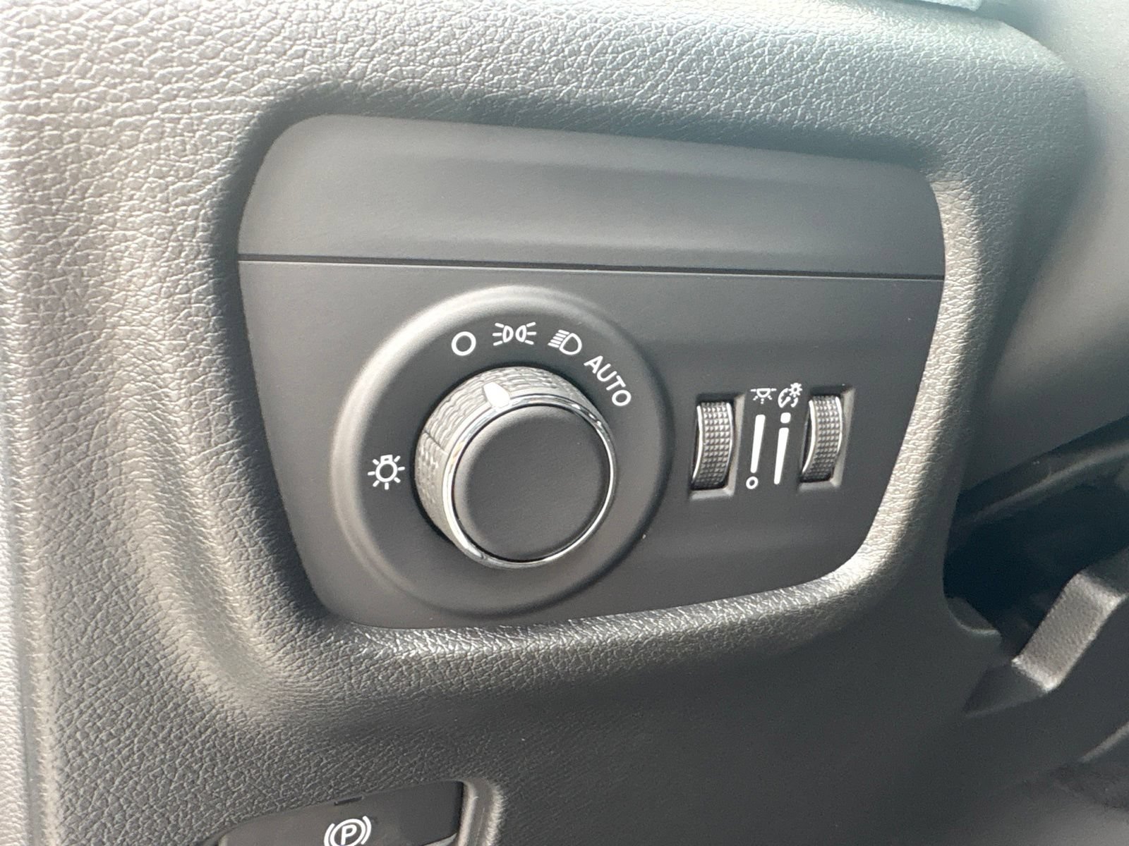 New 2026 Jeep Grand Cherokee L Laredo RWD image 11