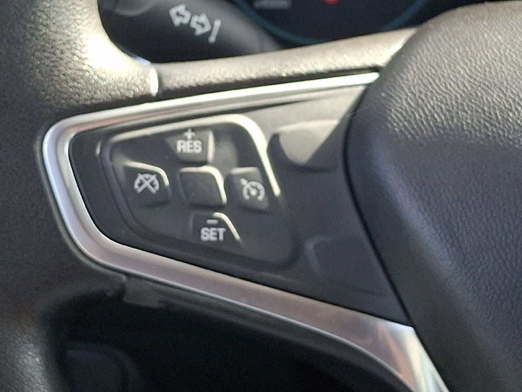 Used 2018 Chevrolet Equinox LT FWD image 20