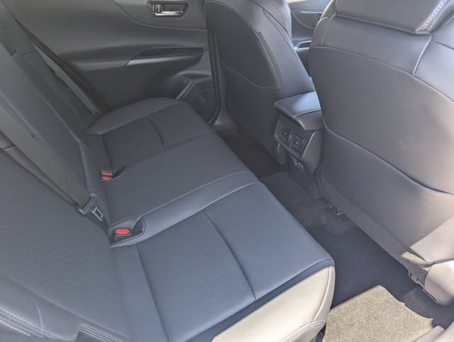 Used 2024 Toyota Venza Limited AWD/4WD image 13