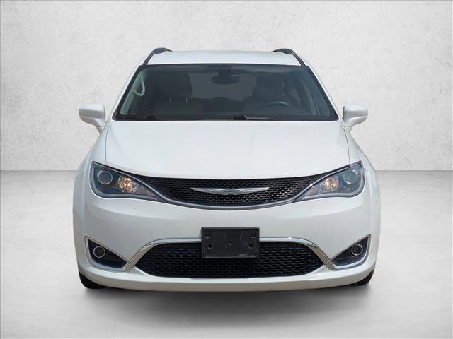 Used 2018 Chrysler Pacifica Touring-L w/ Premium Audio Group video 2