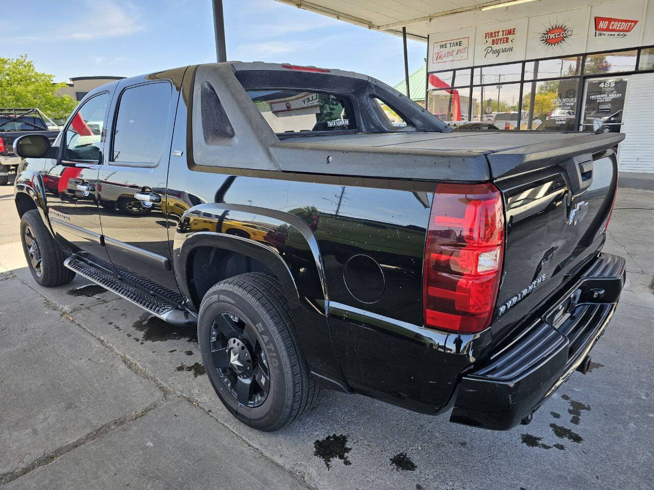 Used 2007 Chevrolet Avalanche LT w/ LT Preferred Equipment Group AWD/4WD image 19