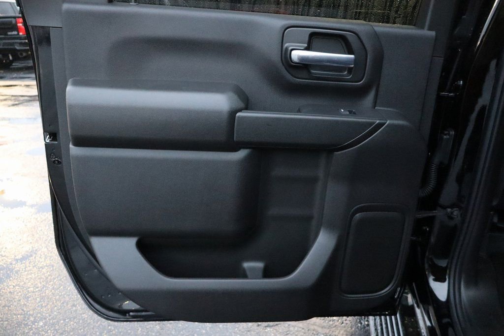 Used 2025 Chevrolet Silverado 2500 Custom w/ Custom Value Package image 20
