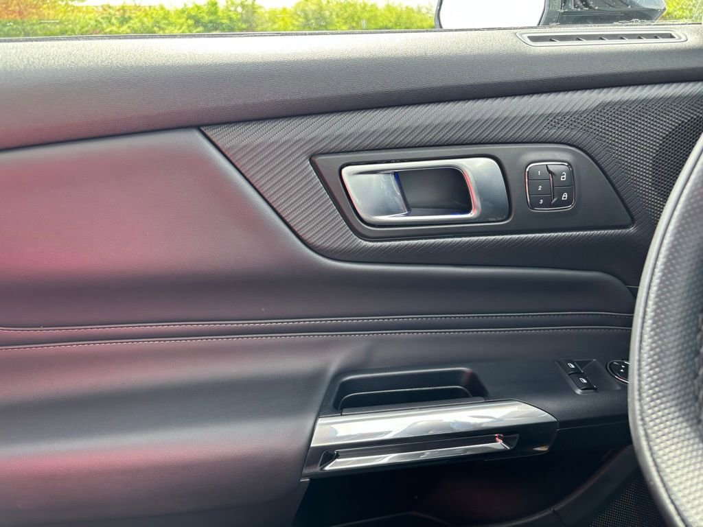 Used 2025 Ford Mustang GT Premium image 25