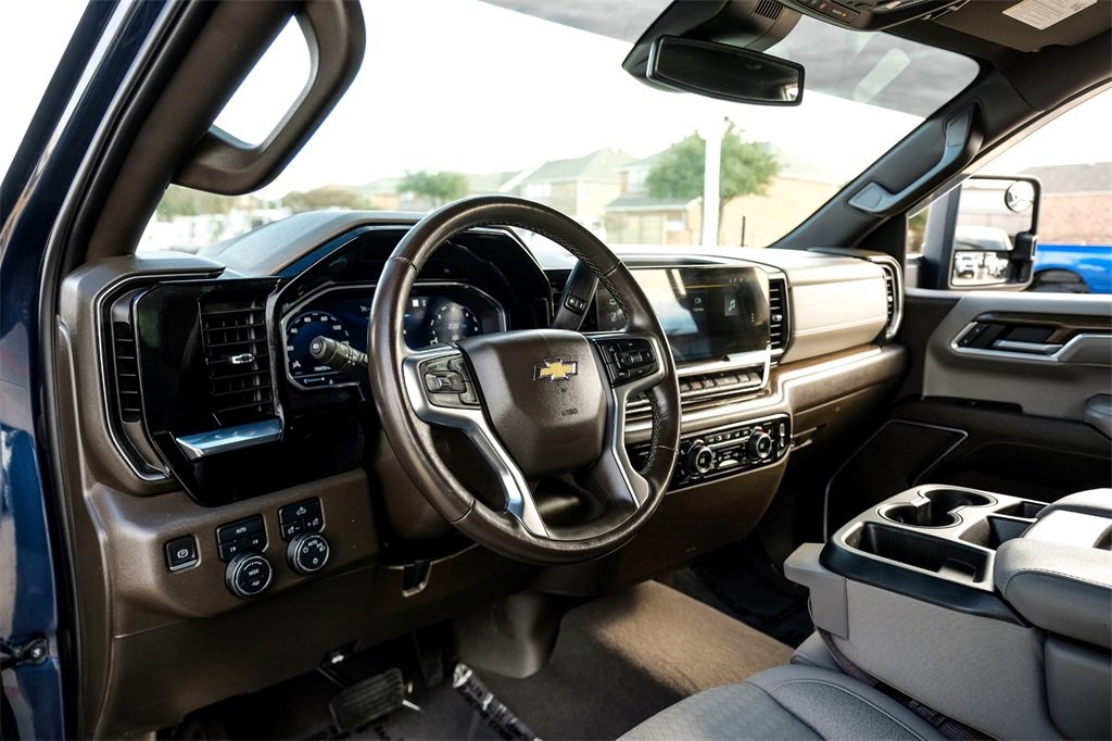 Used 2022 Chevrolet Silverado 1500 LT w/ Max Trailering Package image 2