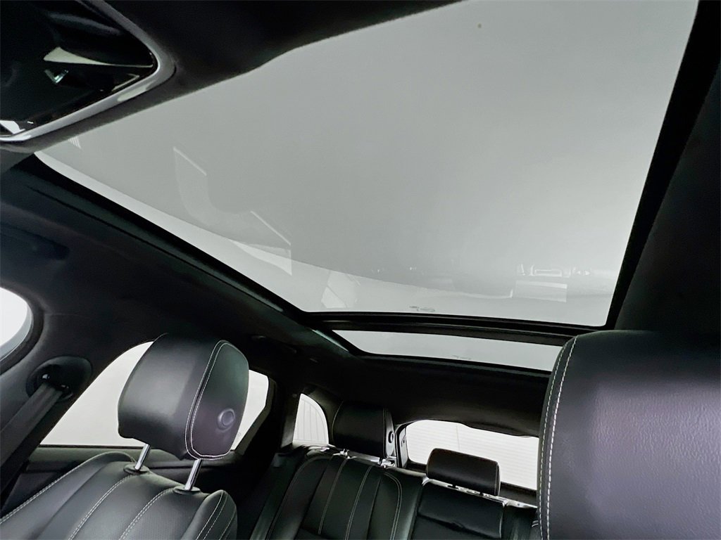 Used 2023 Land Rover Range Rover Velar HST image 22