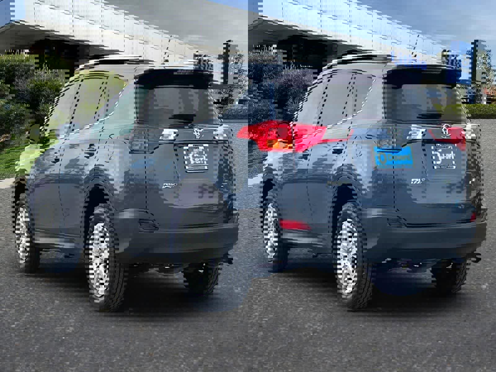 Used 2013 Toyota RAV4 LE image 7