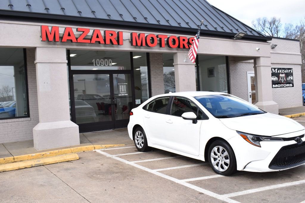 Used 2021 Toyota Corolla LE image 9