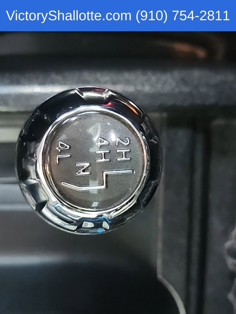 Used 2018 Jeep Wrangler Unlimited Sahara AWD/4WD image 7