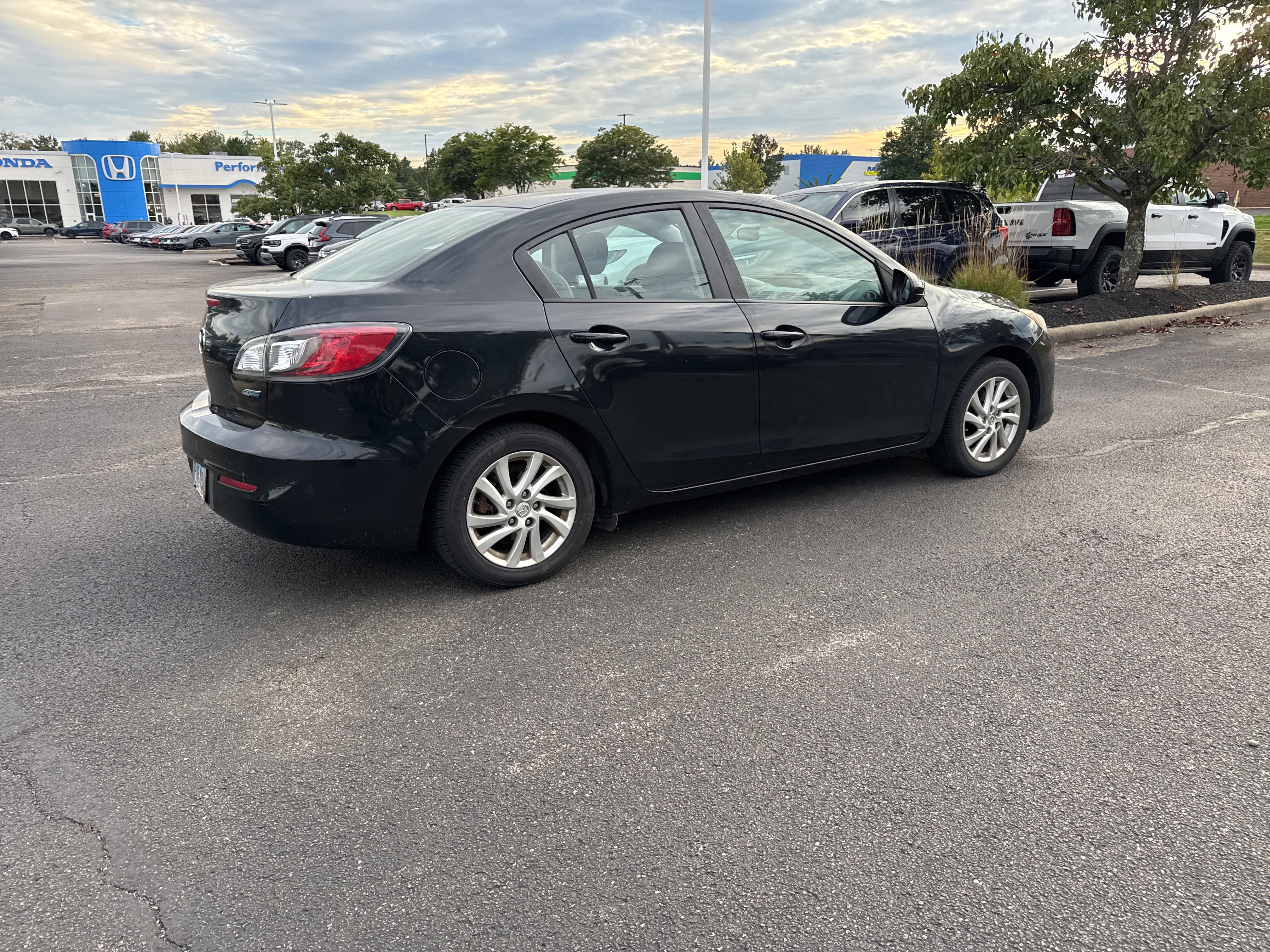 Used 2012 MAZDA MAZDA3 i Touring FWD image 21