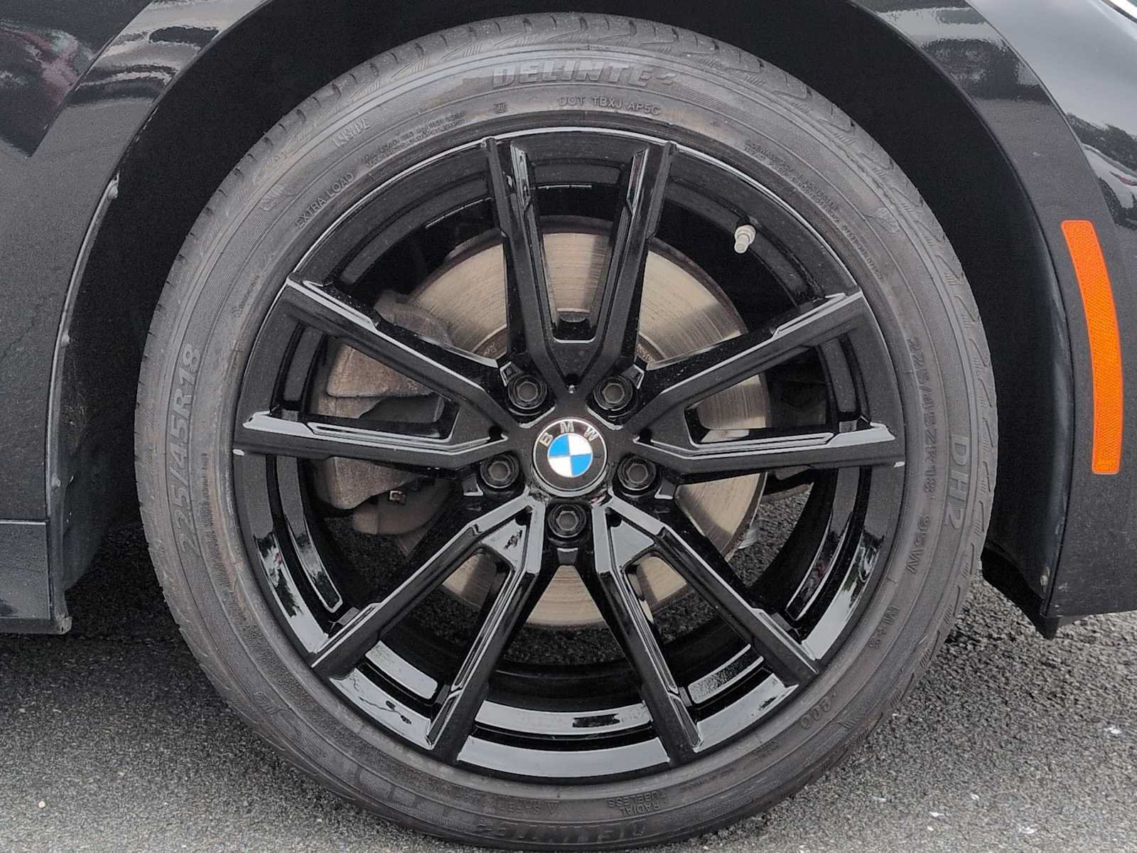 Used 2019 BMW 330i xDrive Sedan w/ Premium Package AWD/4WD image 13