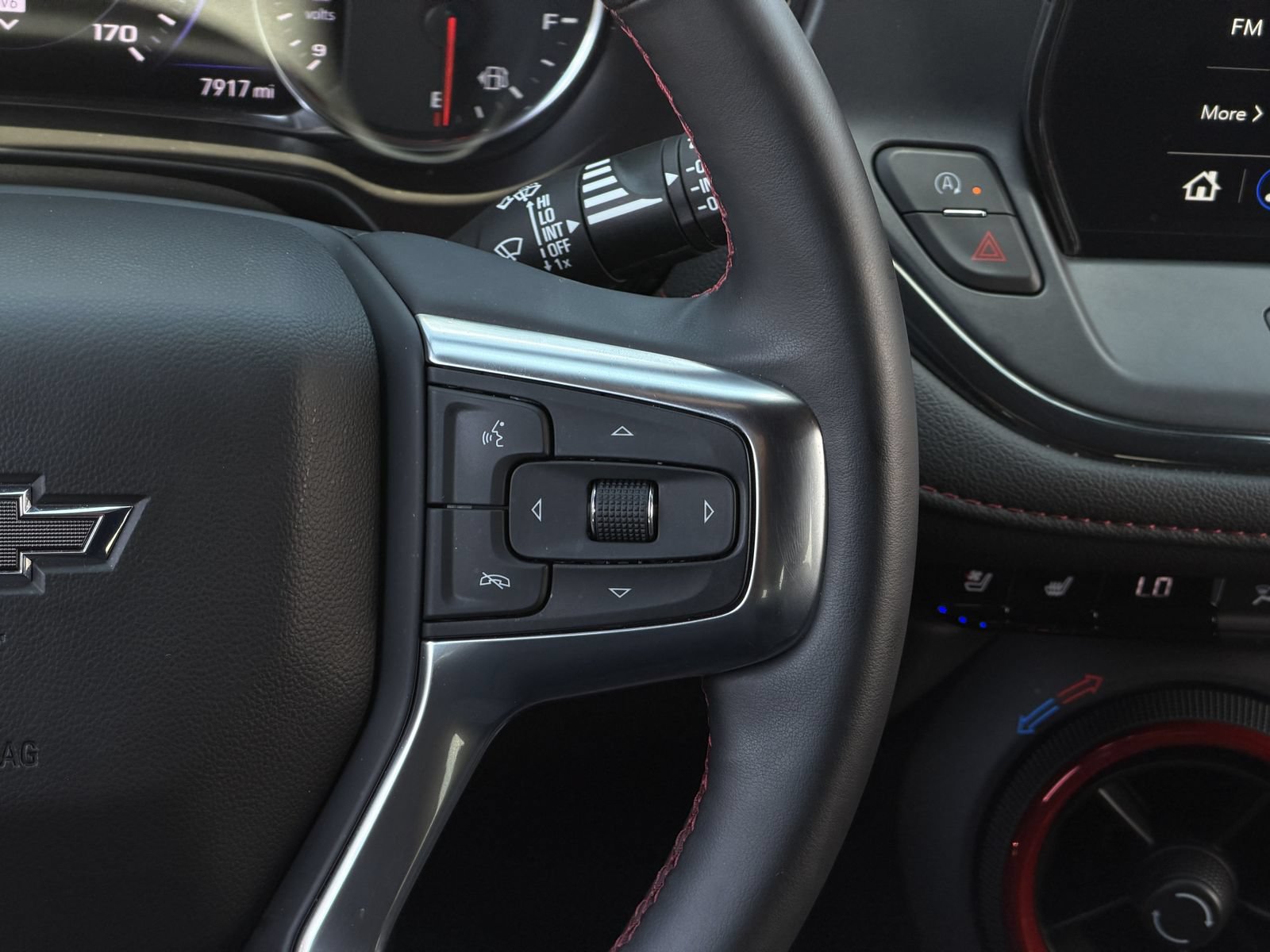 Used 2025 Chevrolet Blazer RS w/ Driver Confidence II Package FWD image 17