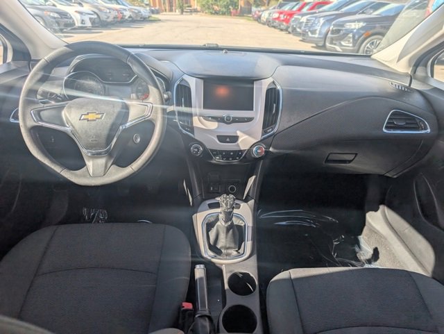 Used 2017 Chevrolet Cruze LS image 7