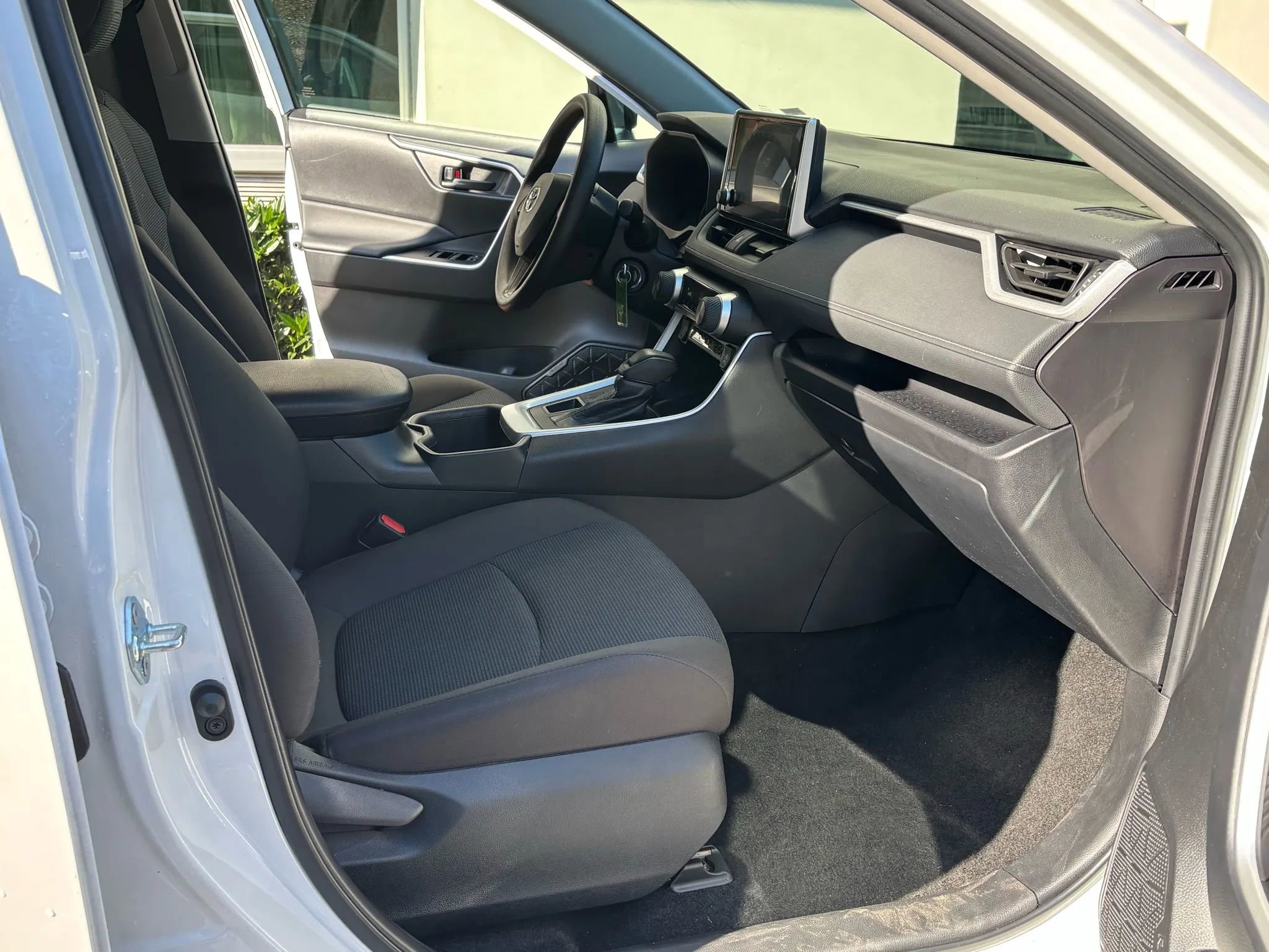 Used 2025 Toyota RAV4 LE image 15